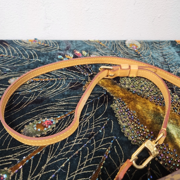 Louis Vuitton Pochette - Picture 12 of 14